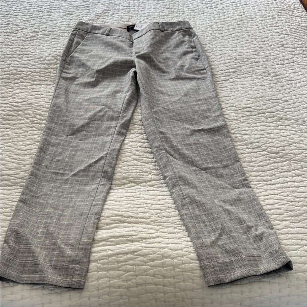 Banana Republic Women’s Light Gray Plaid Pants Size 4 NWT